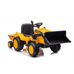 Trator Buddy com carregadeira e reboque